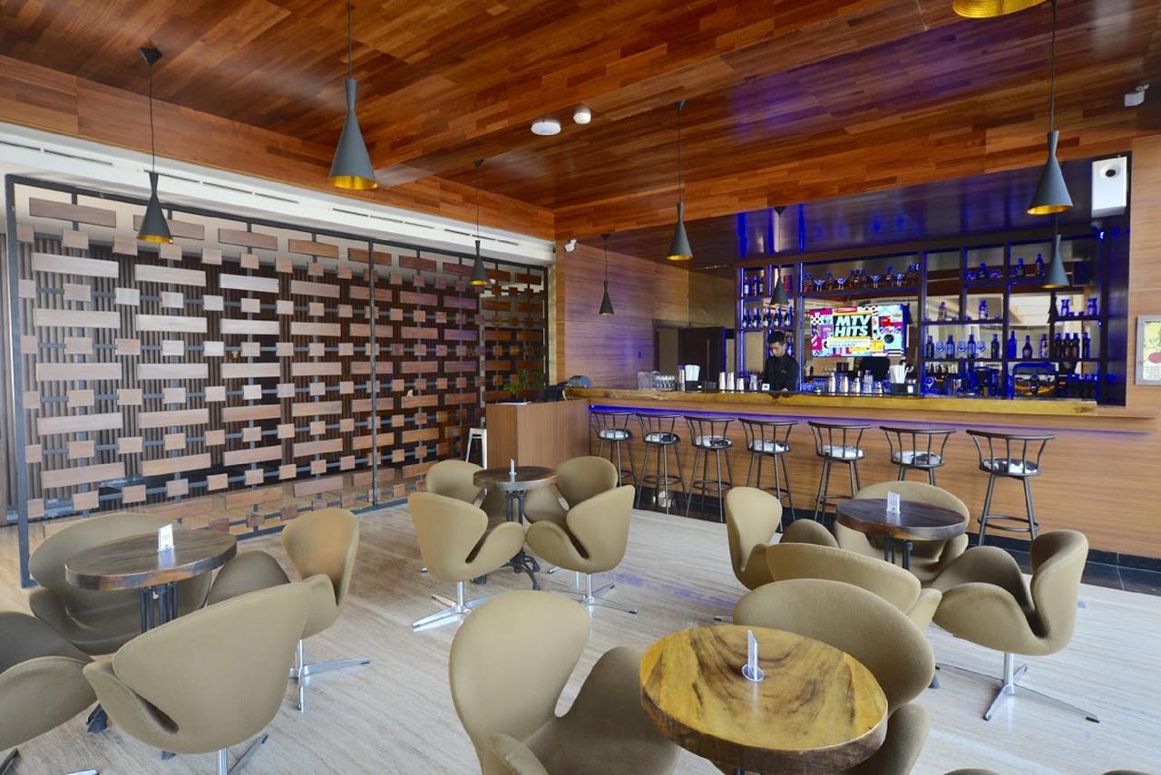Sotis Hotel Kupang Kültér fotó